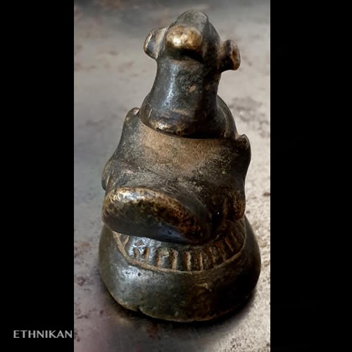 Vieux poids à opium Kachin II – Image 3