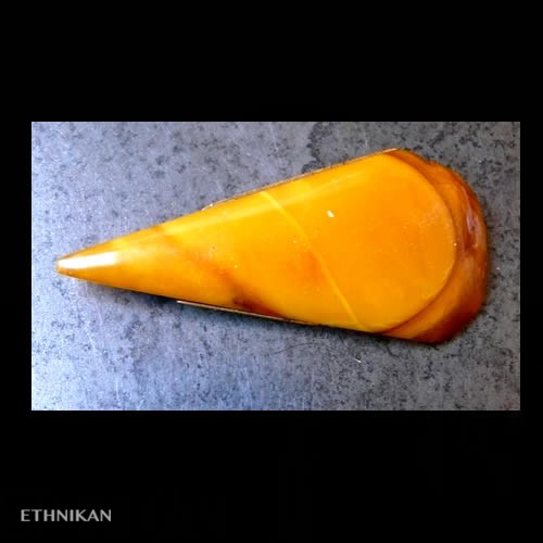 Broche design polonaise en ambre